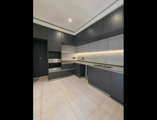 2 BEDROOM PROPERTY TO RENT IN MENLO PARK